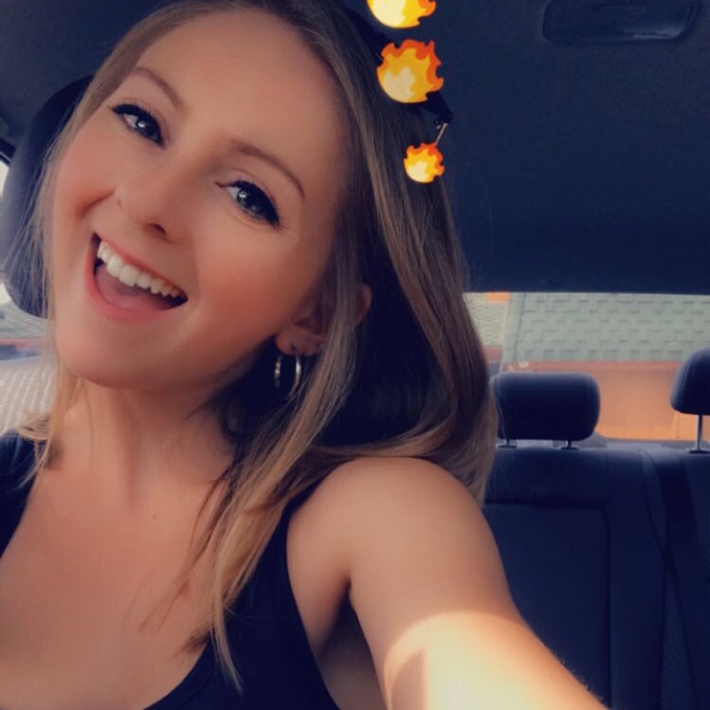 Meet your Posher, Alyssa